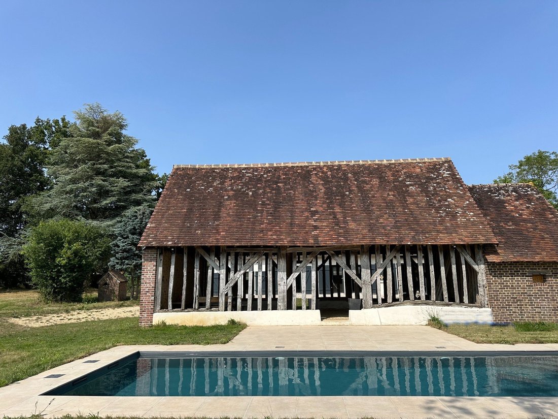 Estate in Arcisses, Centre-Val de Loire, France 1 - 16836799