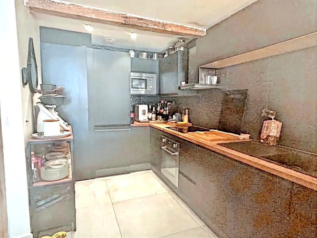 Apartment in Saint Victor, 7e Arrondissement, Marseille 1 - 16831003