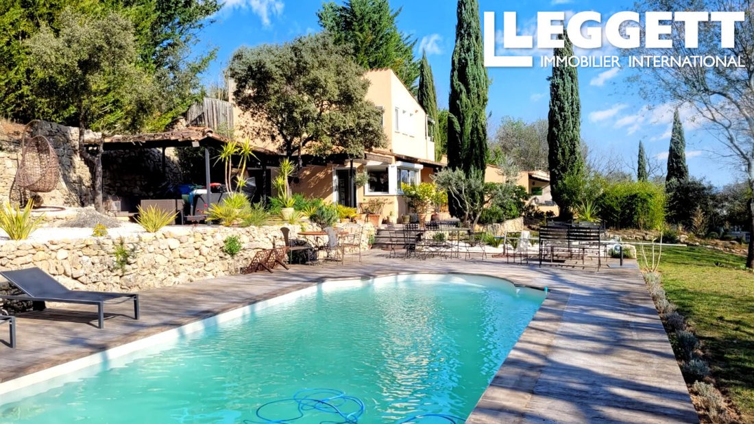 Villa in Cotignac, Provence-Alpes-Côte d'Azur, France 1 - 16826648