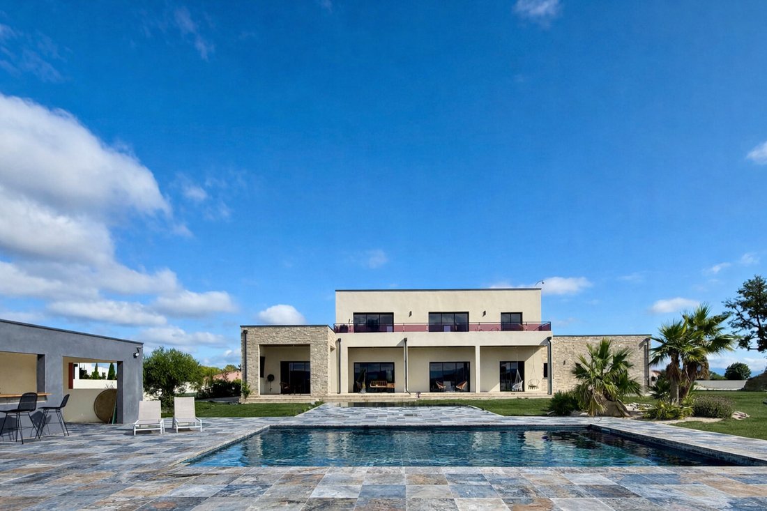 Villa in Carcassonne, Occitania, France 2 - 16767307