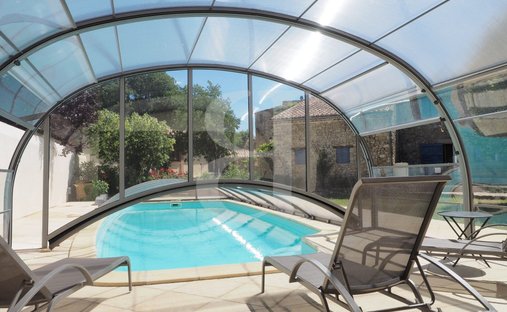 Ensemble Immobilier Avec Gites à 5 Min De Vaison La Romaine