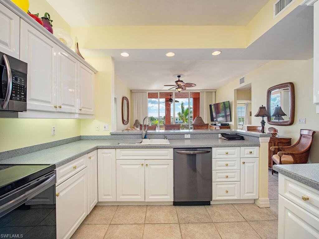 Condo in Naples, Florida, United States 5 - 16835288