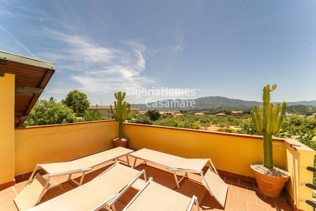 Villa in Cisano sul Neva, Liguria, Italy 4 - 16831544