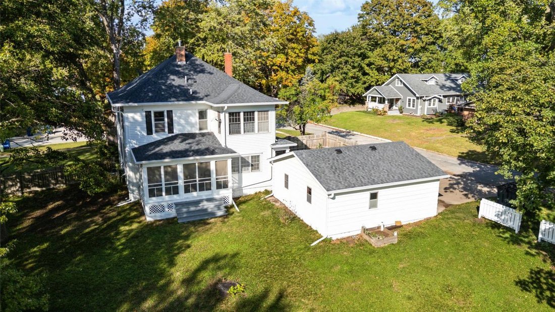 House in Pella, Iowa, United States 2 - 16835038