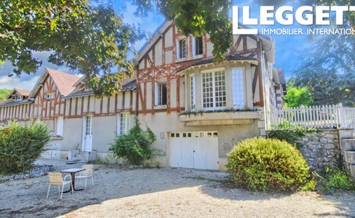 House in Onzain, Veuzain-sur-Loire, France 1