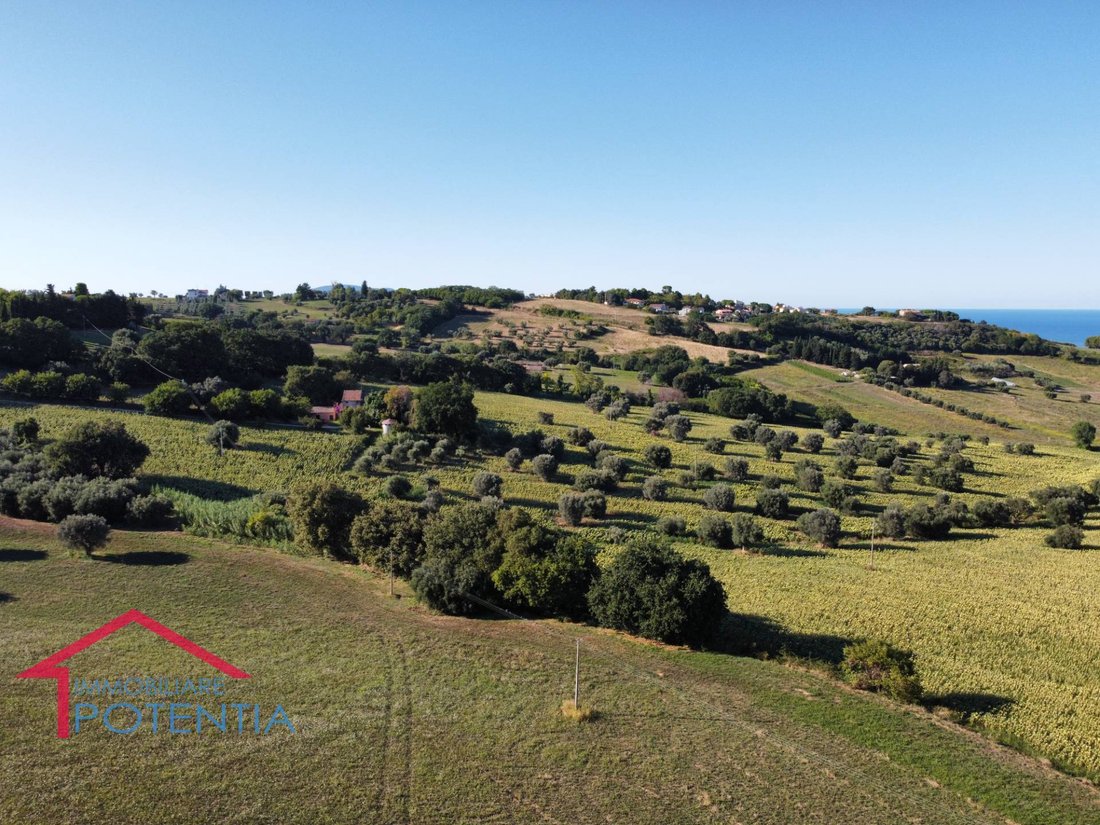 Terrain à Potenza Picena, Marches, Italie 5 - 16834188