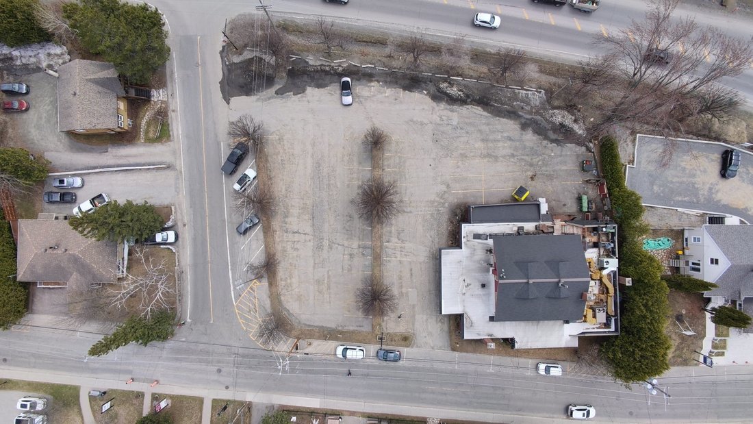 Land in Saint-Sauveur, Quebec, Canada 4 - 15909969