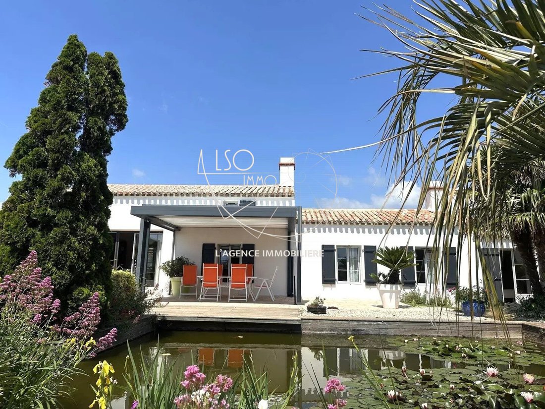 House in Croix de Vie, Saint-Gilles-Croix-de-Vie, France 3 - 16834225