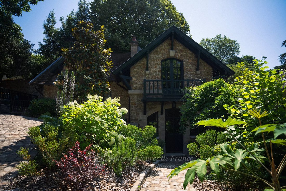 Estate in Yerres, Ile-de-France, France 3 - 16839401
