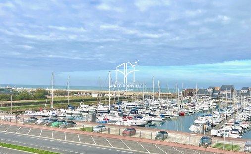 Manor House And Its Annexes Near Deauville