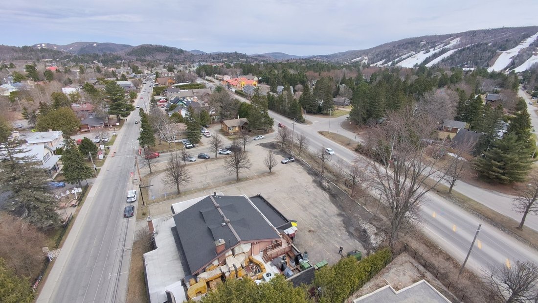 Land in Saint-Sauveur, Quebec, Canada 5 - 15909969