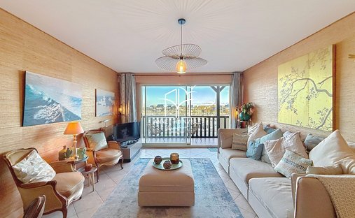 Manor House And Its Annexes Near Deauville