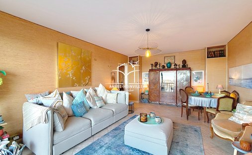 Manor House And Its Annexes Near Deauville