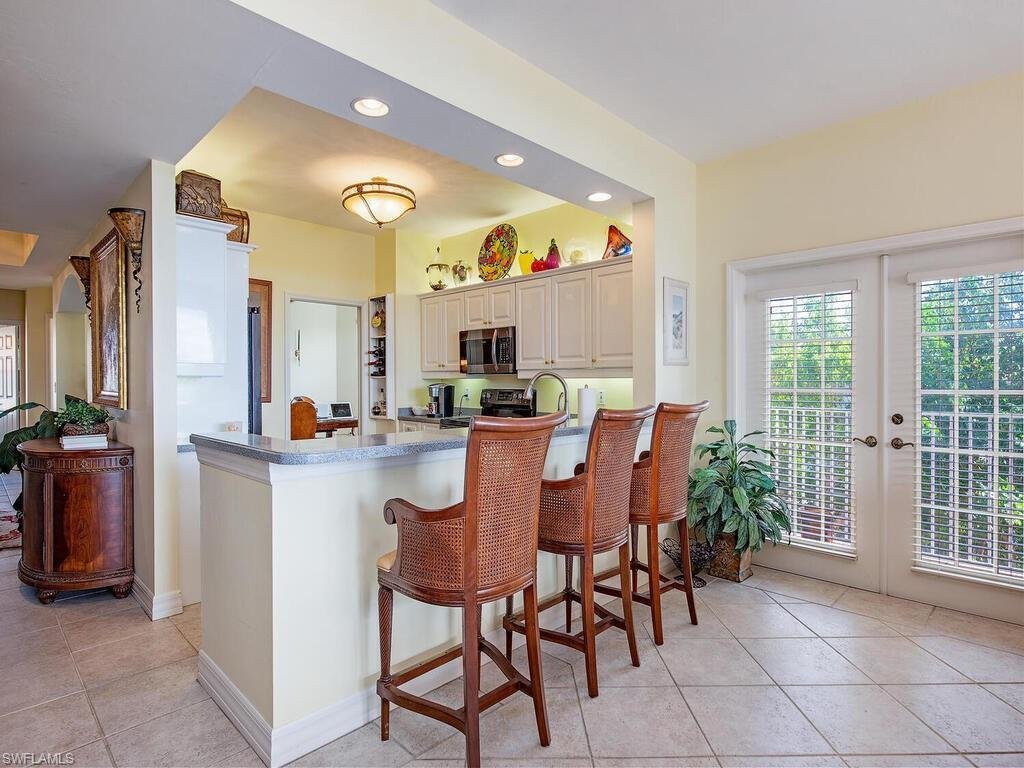 Condo in Naples, Florida, United States 4 - 16835288