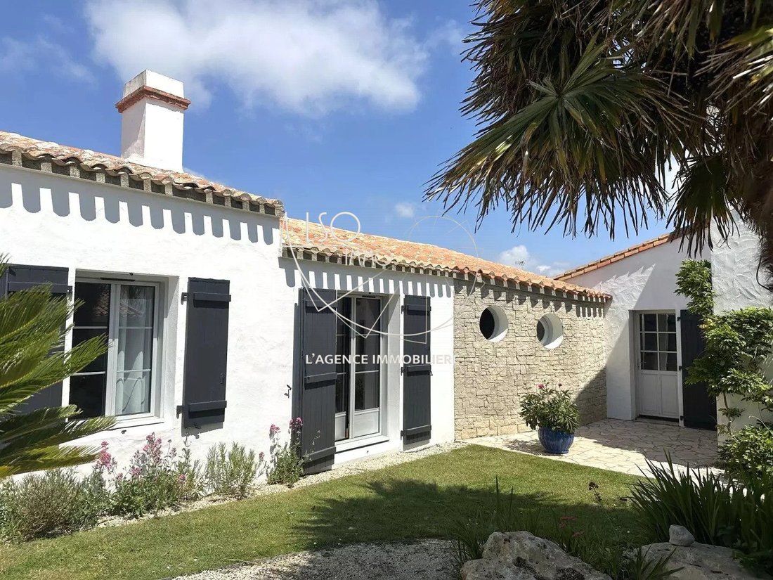 House in Croix de Vie, Saint-Gilles-Croix-de-Vie, France 1 - 16834225