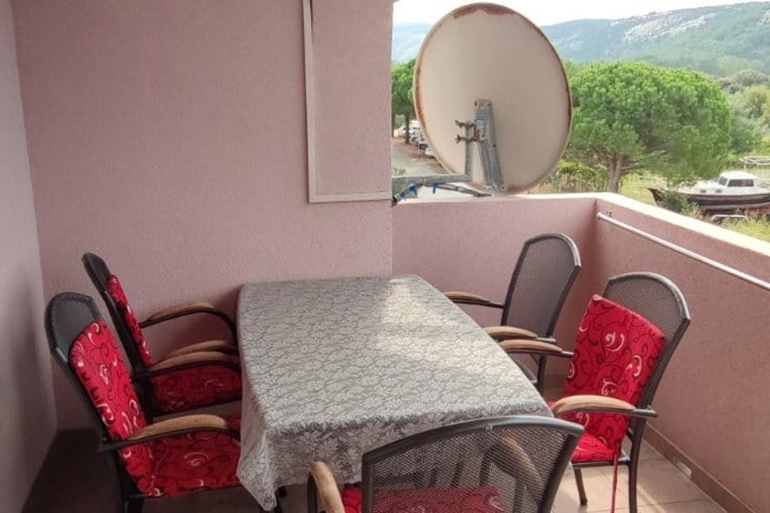 Villa in Municipality of Lopar, Primorje-Gorski Kotar County, Croatia 3 - 16833228
