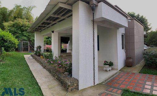 Finca in Pereira, Colombia 1