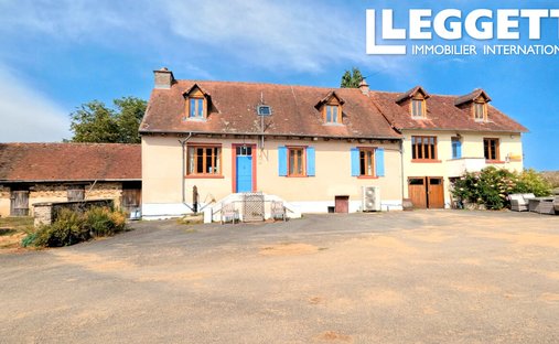 Castle for Sale in Saint-Yrieix-la-Perche, Nouvelle-Aquitaine, France