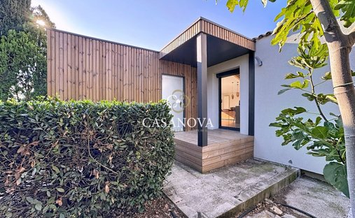 Castle for Sale in Pézenas, Occitanie, France