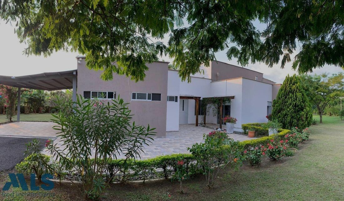 Finca in Pereira, Pereira, Colombia 2 - 16831503