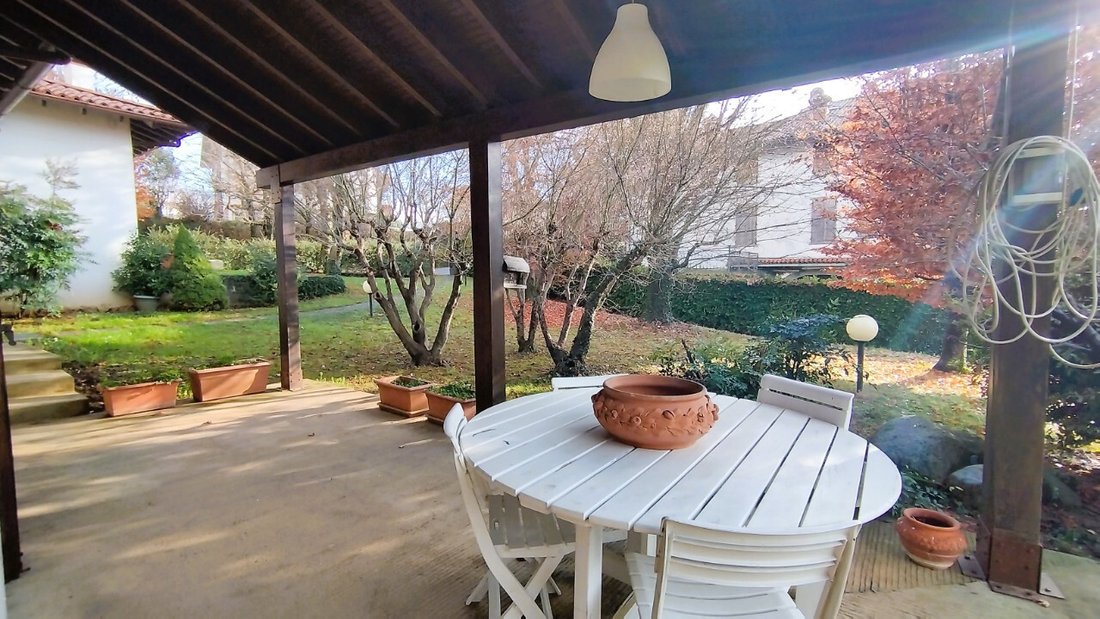 Villa in Almenno San Salvatore, Lombardy, Italy 4 - 16838368