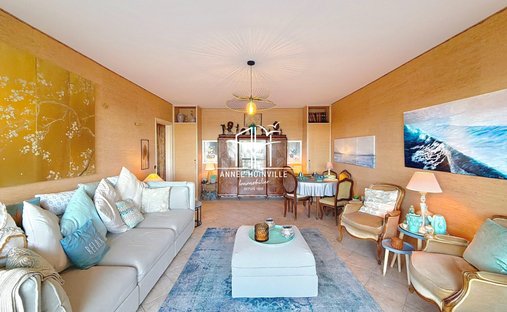 Manor House And Its Annexes Near Deauville