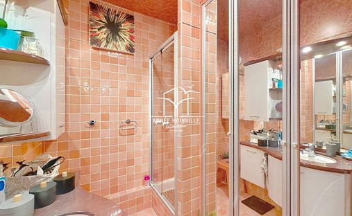 Manor House And Its Annexes Near Deauville