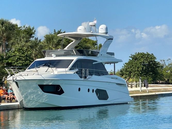 Flybridge in United States 1 - 16832038