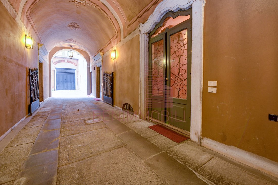 Apartment in Historic Center, Brescia, Lombardy 5 - 16831114