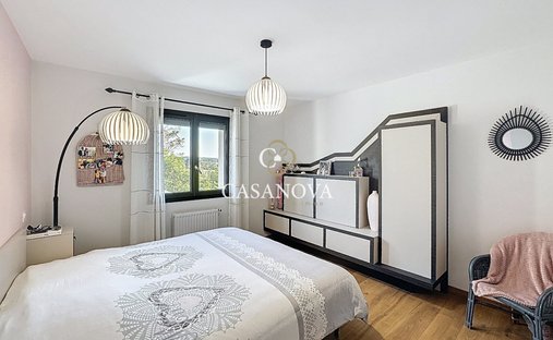 Castle for Sale in Pézenas, Occitanie, France