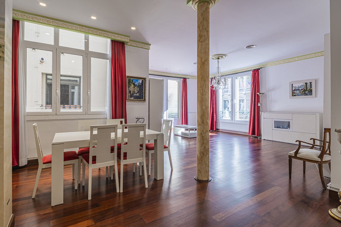 Apartment in Eixample, Barcelona, Spain 1 - 16835105