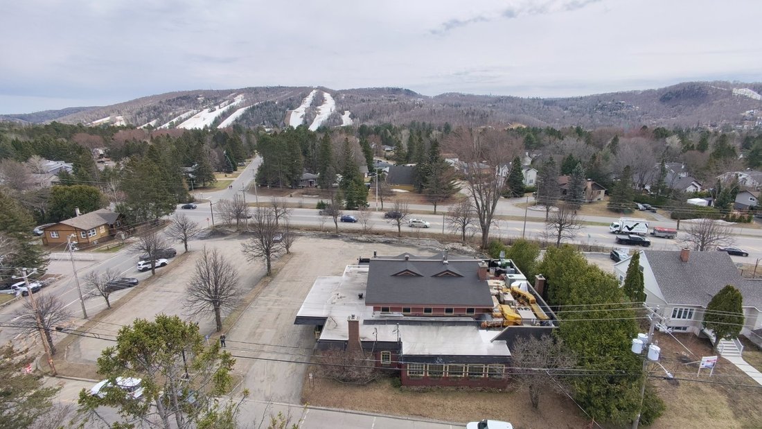Land in Saint-Sauveur, Quebec, Canada 3 - 15909969