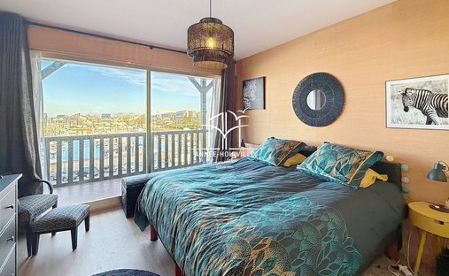 Manor House And Its Annexes Near Deauville