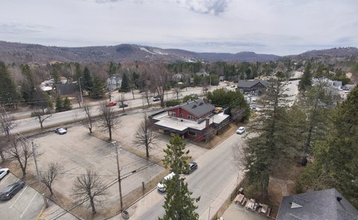 Terreno en Saint-Sauveur, Quebec, Canadá 1