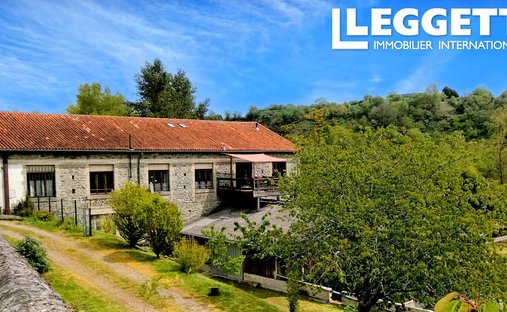 Castle for Sale in Lessac, Nouvelle-Aquitaine, France