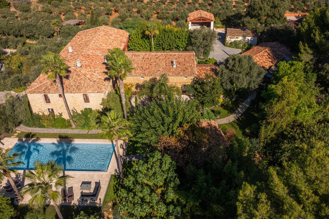 House in Le Castellet, Provence-Alpes-Côte d'Azur, France 4 - 16833253