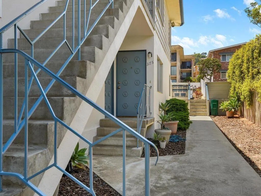 San Diego, California, United States 4 - 16835388