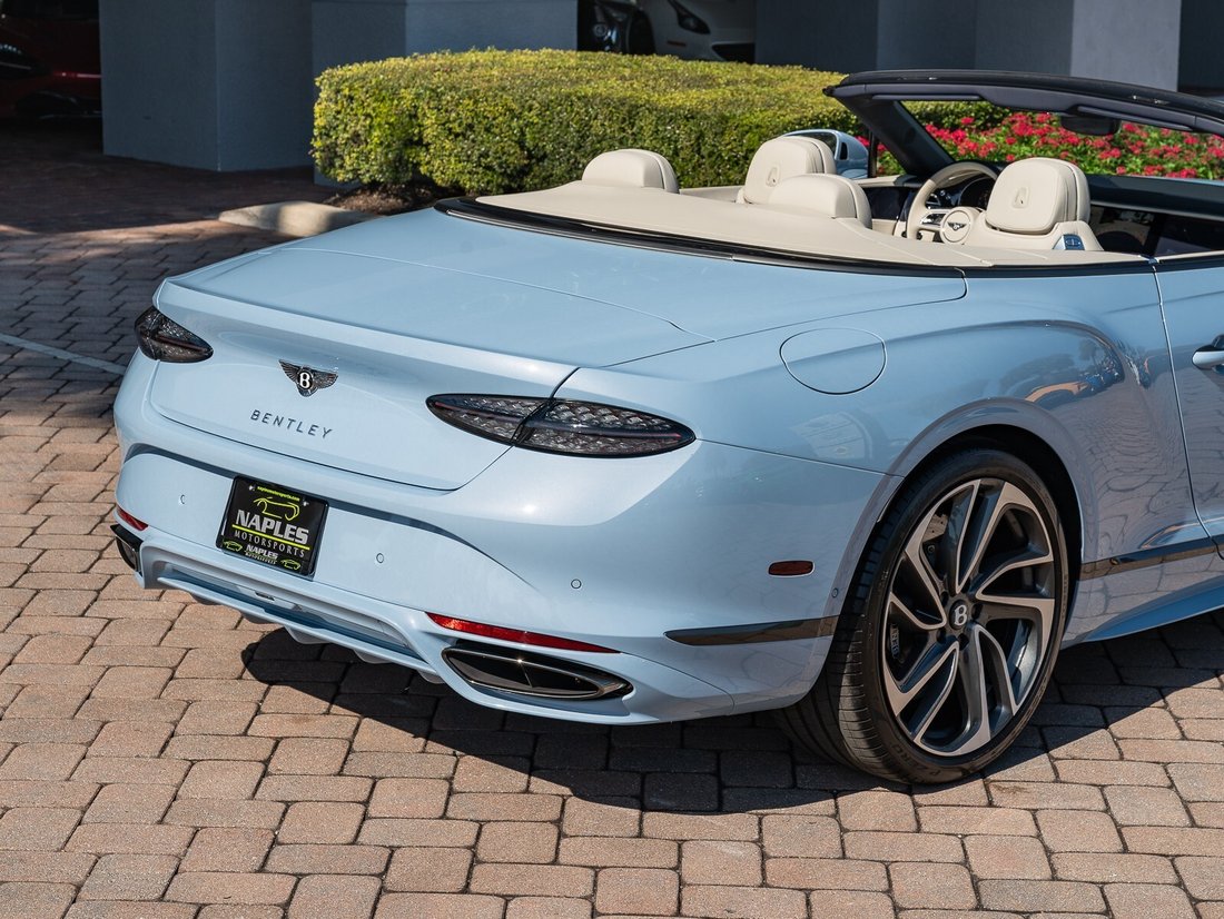 Cabriolet in Naples, FL 3 - 16831202