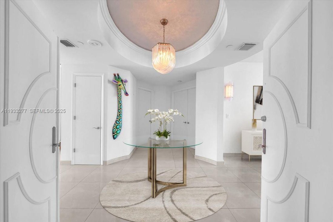 Condo in Miami Beach, Florida, United States 1 - 16831904