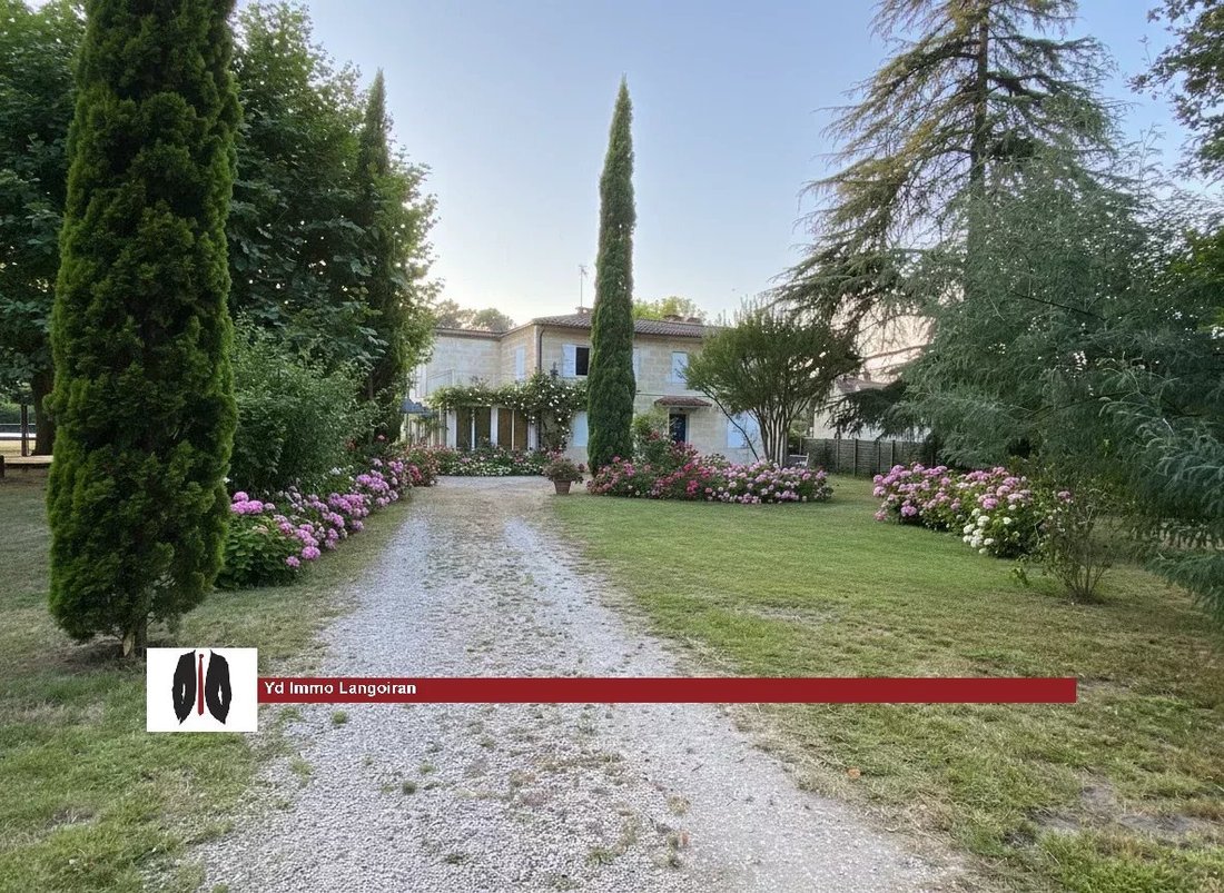 House in Sadirac, Nouvelle-Aquitaine, France 1 - 16816182
