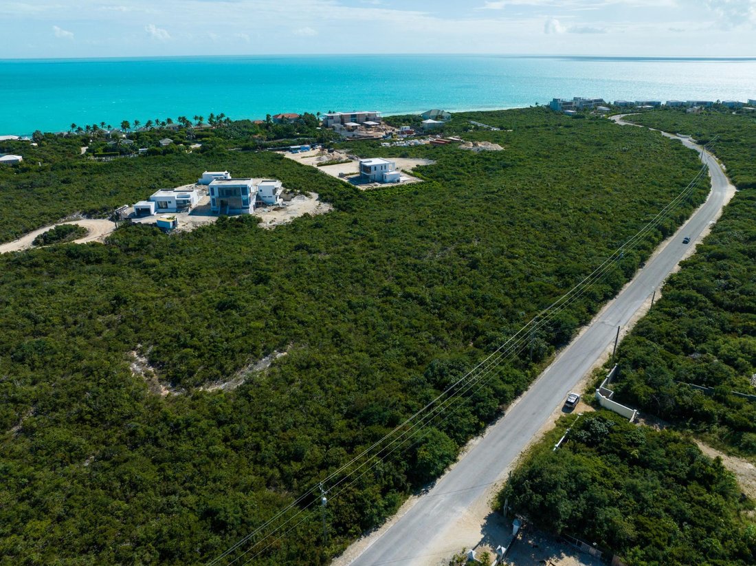 Land in Long Bay Hills, Caicos Islands, Turks and Caicos Islands 4 - 16833497