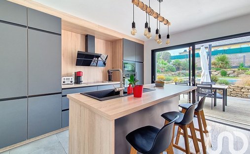 Castle for Sale in Guidel, Brittany, France