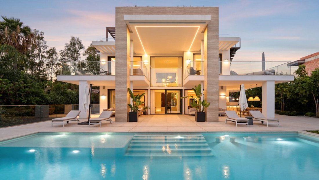 Villa in Marbella, Andalusia, Spain 1 - 16836762