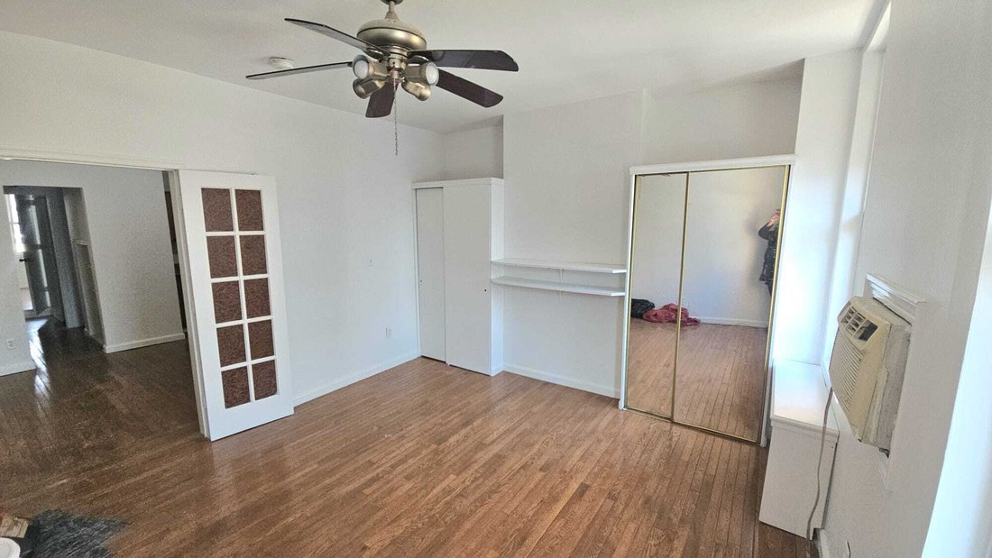 House in Guttenberg, New Jersey, United States 2 - 16832338