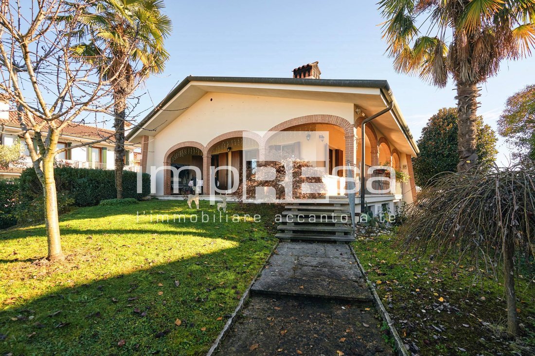 Villa in Povegliano, Veneto, Veneto, Italy 4 - 16834192