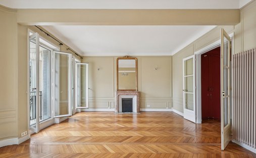 Apartment in Saint Germain des Prés, Paris 6e Arrondissement, Paris 1