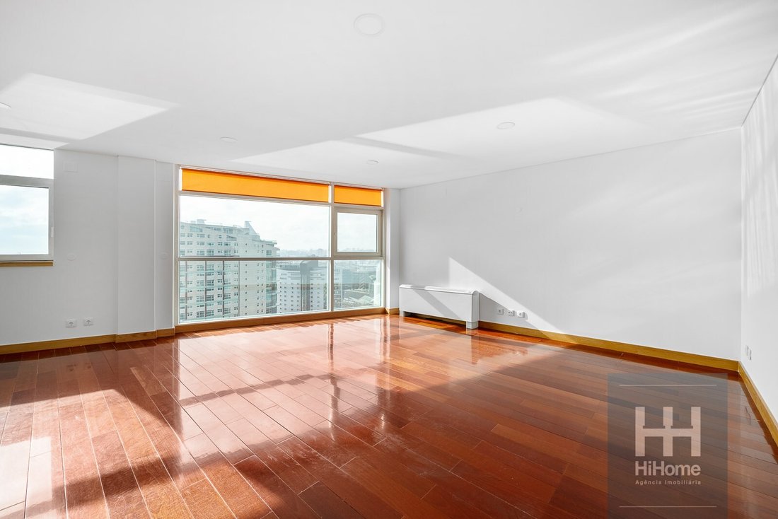 Apartment in Parque das Nacoes, Lisbon, Portugal 3 - 16838646