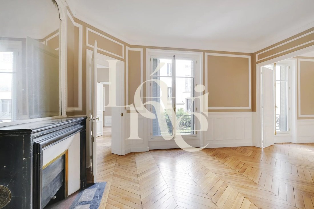 Apartment in Pereire-Malesherbes, Paris 17e Arrondissement, Paris 4 - 16832898