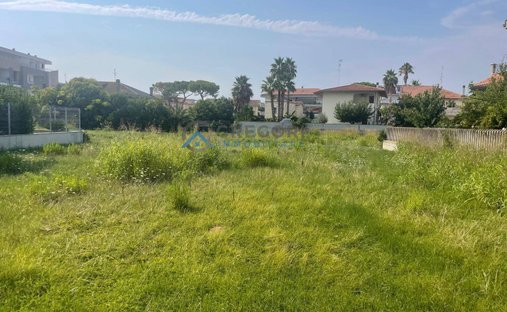 Land in Martinsicuro, Abruzzo, Italy 1