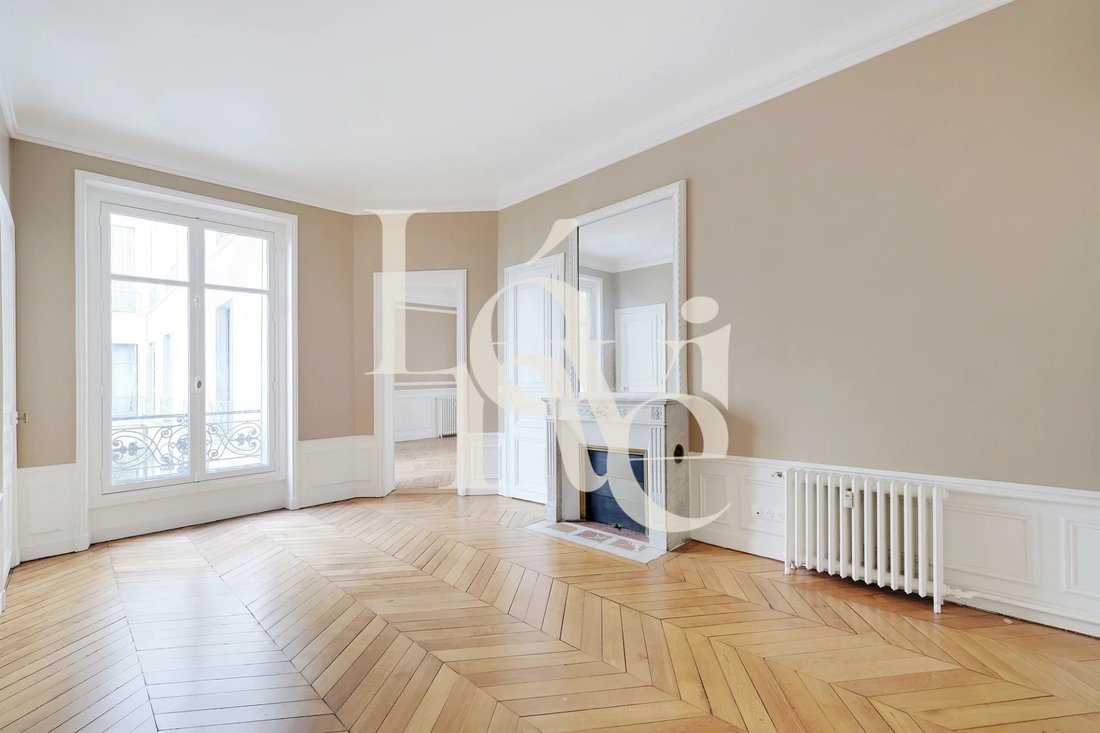Apartment in Pereire-Malesherbes, Paris 17e Arrondissement, Paris 5 - 16832898
